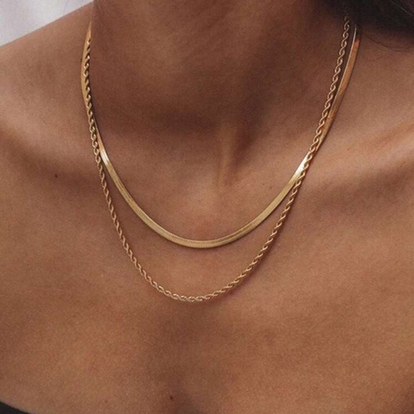 Gold 1pc Layered Chain Necklace - Picture 1 of 3